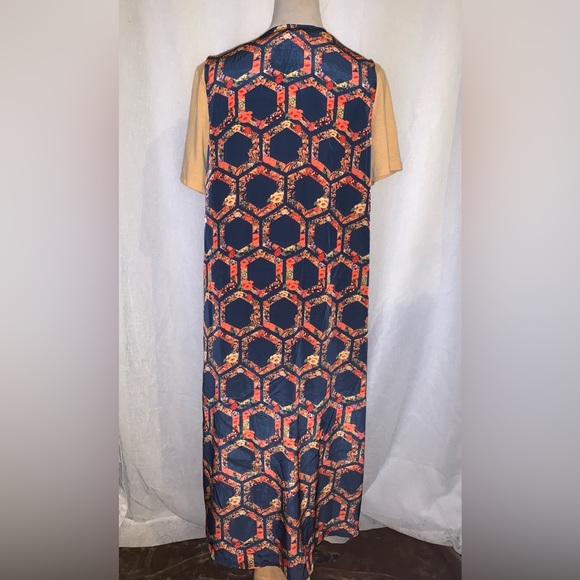 Lula Roe - Picture 4 of 4